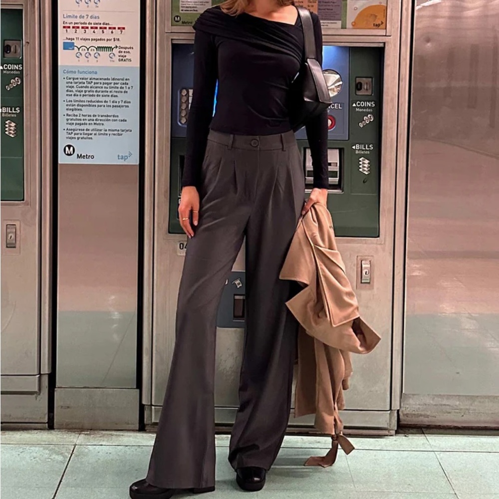 SOLD Princess Polly grey relaxed wide leg pleated trousers